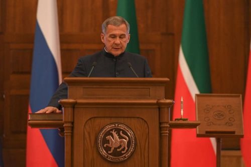 Рустам Минниханов принёс присягу на верность народу Татарстана