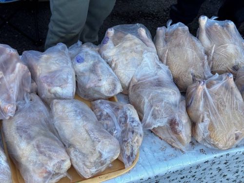 Осенние ярмарки 2025 в Менделеевске: популярностью пользуется мясная продукция