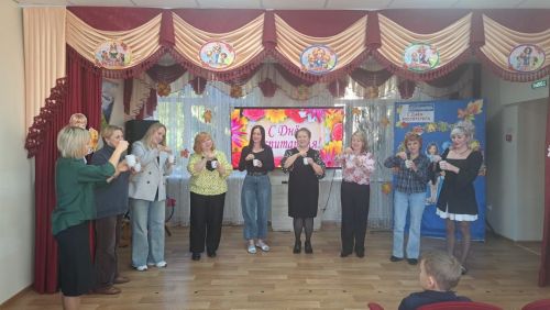 В приюте «Камские зори» Менделеевска отметили День воспитателя