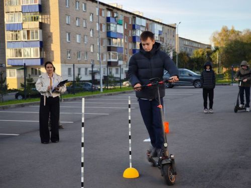 Безопасность превыше всего: школьники Менделеевска соревновались в знаниях правил дорожного движения