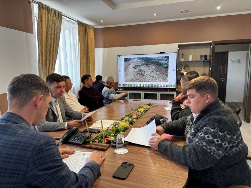 Роберт Искандаров обсудил модернизацию систем ЖКХ в Менделеевском районе