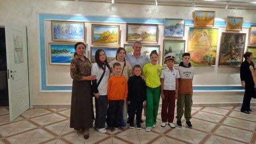 В ДШИ Менделеевска играл оркестр Игоря Лермана