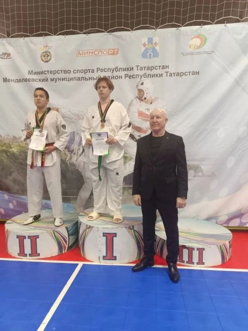 Юные спортсмены встретились в Менделеевске на чемпионате Татарстана по тхэквондо