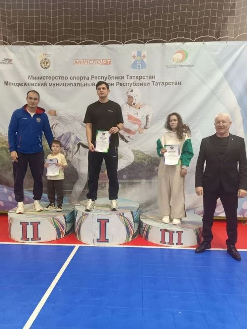 Юные спортсмены встретились в Менделеевске на чемпионате Татарстана по тхэквондо