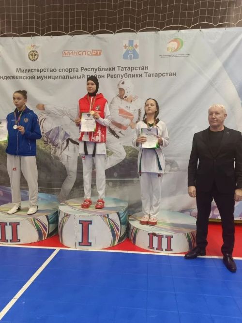 Юные спортсмены встретились в Менделеевске на чемпионате Татарстана по тхэквондо