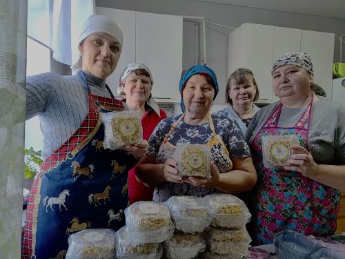 Волонтёры Татарских Челнов отправили бойцам СВО 10 кг чак-чака и маскировочные сети