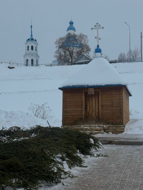 Крещение Господне в Менделеевске: верующие прошли крестным ходом и окунулись в освящённую иордань