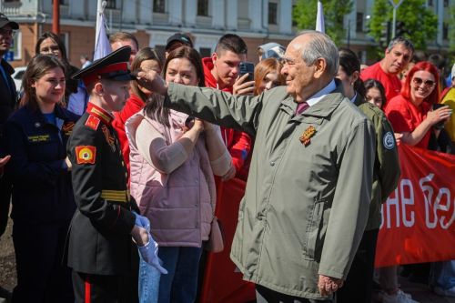 Менделеевцы поздравляют Минтимера Шаймиева с 89-летием