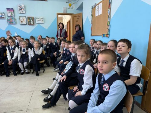 Зимние «дорожные ловушки»: для гимназистов Менделеевска провели урок по безопасности