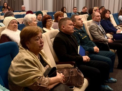 Активные жители ТОС «Химик» в Менделеевске отмечены благодарностями за многолетний труд на благо города