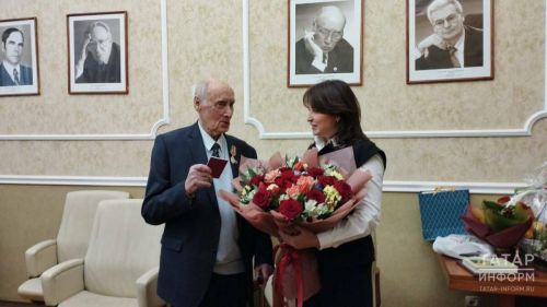 95-летний академик из Татарстана получил медаль Ордена «За заслуги перед РТ»