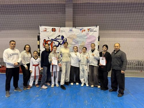 Юные спортсменки из Менделеевска завоевали награды на чемпионате по боевым искусствам в Ижевске