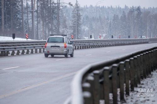 Движение автобусов и грузовиков ограничили на двух федеральных трассах в Татарстане из-за погоды