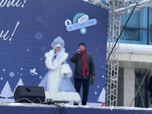 Рождественская ярмарка и праздничный концерт собрали менделеевцев у Дворца культуры