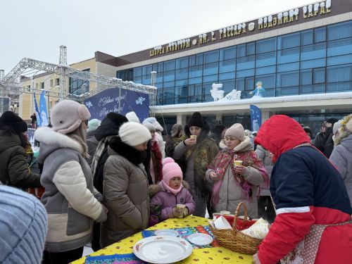 Рождественская ярмарка и праздничный концерт собрали менделеевцев у Дворца культуры