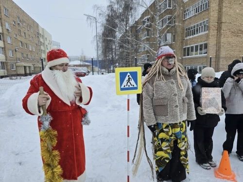 В татарской гимназии «Мирас» прошли необычные «весёлые старты» по ПДД