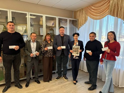 Главы сельских поселений оформили подписку на «Менделеевские новости»