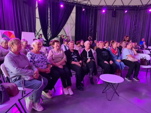 В Менделеевске прошёл вечер отдыха «Как молоды мы были»