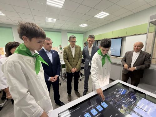 Пять агротехнологических классов открылись в Менделеевском районе