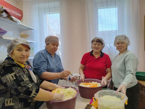 В Татарско-Челнинском СДК прошли «Капустные посиделки» в поддержку участников СВО