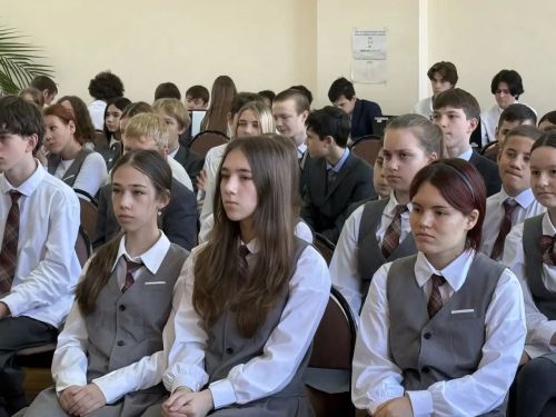 В школе №1 Менделеевска прошла встреча «Проводники смыслов. Новый маршрут»