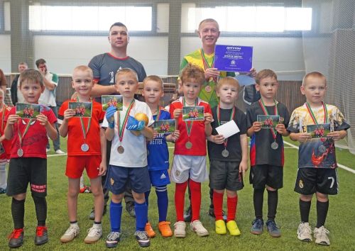 Юные футболисты Менделеевска завоевали медали турнира «ФДК CUP»
