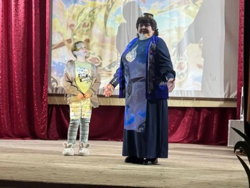 В Абалачах показали спектакль о путешествии Алины