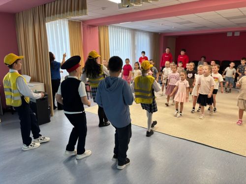 В «Маленьком гении» прошёл урок безопасности от «Орлят» и «Первых»