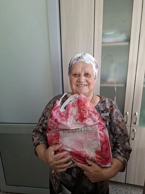 Ветеранам Менделеевской ЦРБ вручили продовольственные пакеты
