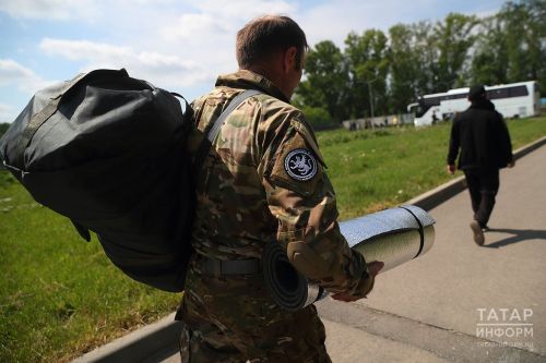 Татарстан направляет контрактников во все воинские части России