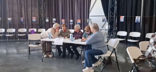 В Менделеевске пенсионеры сыграли в квиз «Назад в СССР»