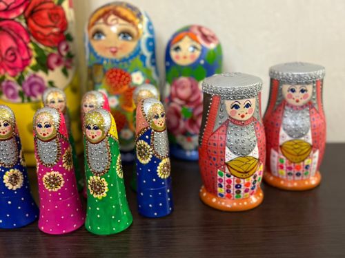 В Сетяковском сельском клубе открылась выставка рукодельницы Лидии Ломакиной