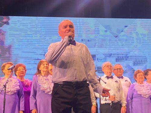 Народный хор Менделеевска воспел красоту городов России