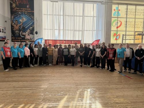 Более 50 работников спортивных учреждений Менделеевска сдали нормативы ГТО на зимнем фестивале