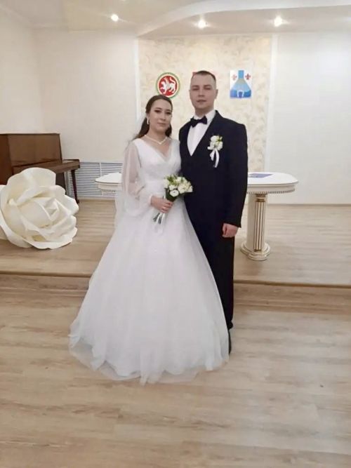 Свадьба 14 февраля в Менделеевске: поженились Дмитрий и Элина Созоновы