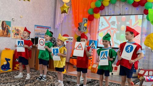 В Бизякинском детском саду Менделеевского района дошкольники изучали ПДД в игровом формате