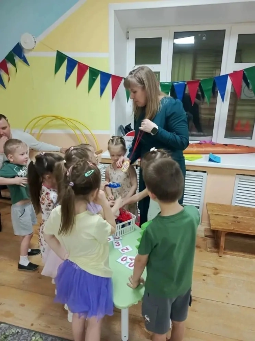 «Мой безопасный мир»: как в детском саду  №11 Менделеевска учат безопасности через игру