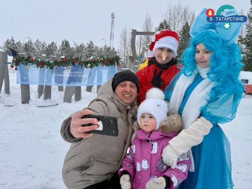 Третий семейный гастрофестиваль проведён в Менделеевске: сказочный сквер, национальная кухня и флешмоб дружбы