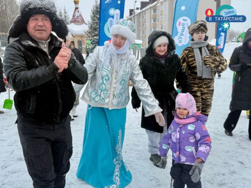 Третий семейный гастрофестиваль проведён в Менделеевске: сказочный сквер, национальная кухня и флешмоб дружбы