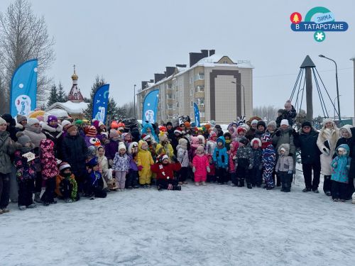 Третий семейный гастрофестиваль проведён в Менделеевске: сказочный сквер, национальная кухня и флешмоб дружбы