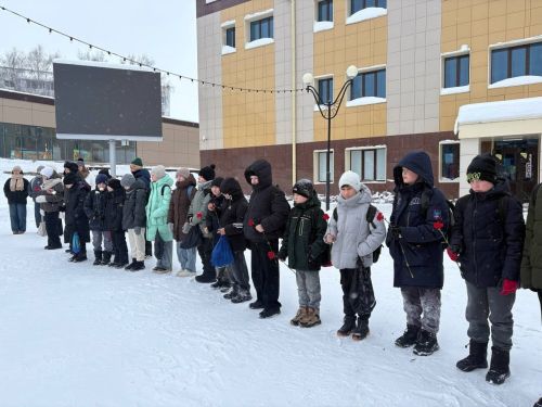 «Менделеевск помнит своего гения!» — горожане отметили день рождения Д. И. Менделеева