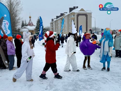 Третий семейный гастрофестиваль проведён в Менделеевске: сказочный сквер, национальная кухня и флешмоб дружбы