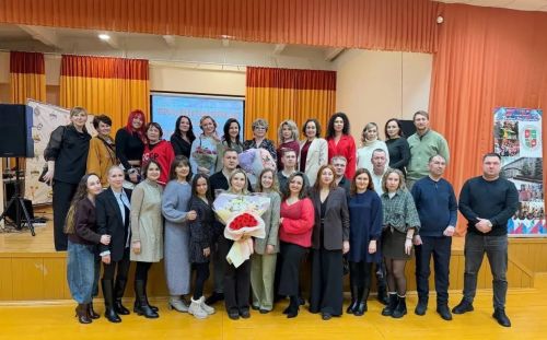 В школе № 1 Менделеевска состоялась тёплая встреча выпускников разных лет
