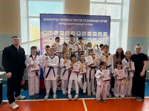 Юные тхэквондисты из Менделеевска с триумфом выступили на Первенстве в Набережных Челнах