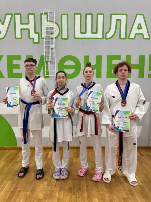Тхэквондисты из Менделеевска завоевали пять медалей на первенстве ПФО в Камских Полянах