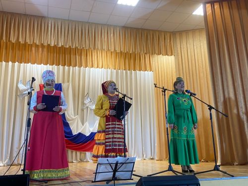 Бондюжский базар, конь-огонь, песни и пляски: как в Менделеевском районе прошёл первый фестивальный концерт