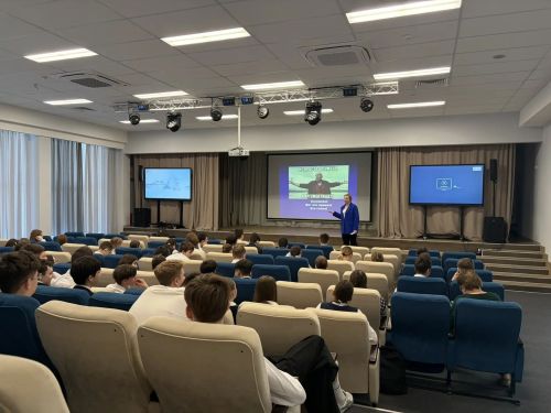 В лицее Менделеевска прошла встреча с «Форпостом» по профилактике экстремизма и терроризма
