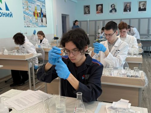 Участники III Всероссийской олимпиады «Потомки Менделеева» в Менделеевске борются за главный приз в 150 тысяч рублей