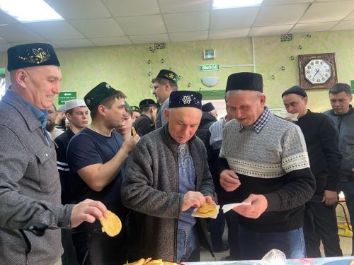 Менделеевлылар һәм шәһәр кунаклары Ураза бәйрәмен билгелиләр