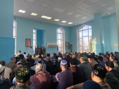 Менделеевлылар һәм шәһәр кунаклары Ураза бәйрәмен билгелиләр